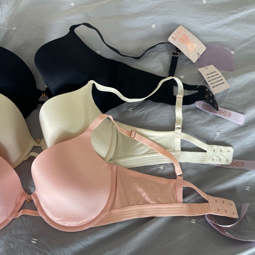 3 Savage by Fenty underwire bras 36D. NWT.
